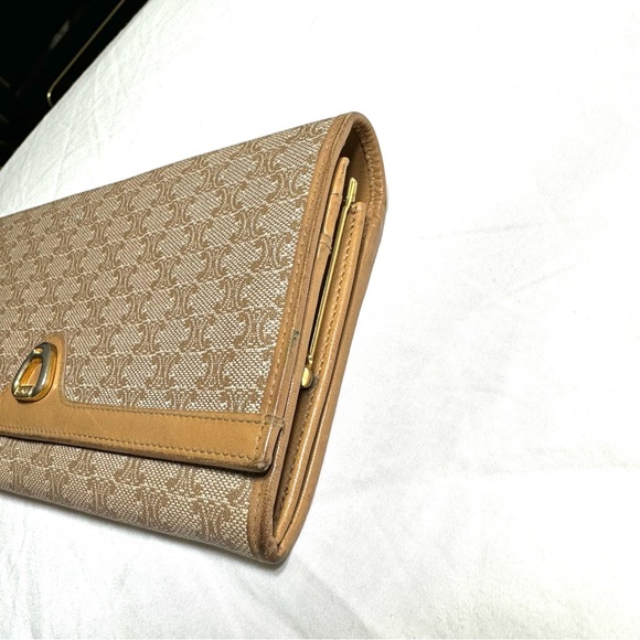 Vintage Celine Logo Wallet - Picture 10 of 13